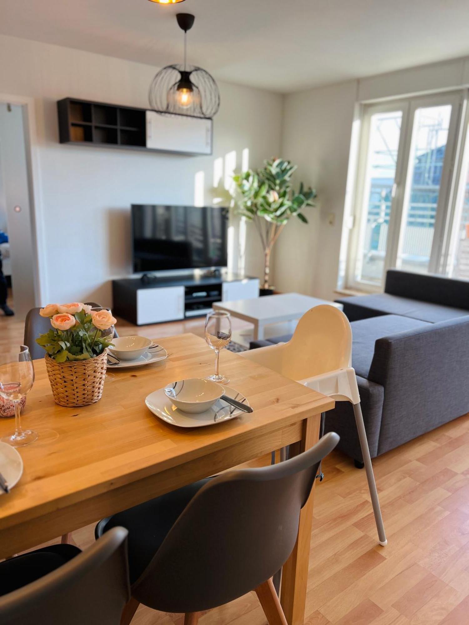 Stariva - Terrasse Ueber - Kaffeemachine - Netflix - Playstation - Brettspiele Apartment